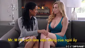 Người dì an ủi cháu trai thường xuyên bị bắt nạt ở trường