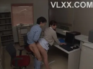 Tôi không thể tin rằng người tình tôi luôn để mắt đến những gã cạnh nhà khoai to