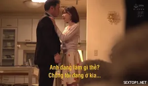 Chị gái bị kẹt, em trai nhanh trí đút cặc vào lồn